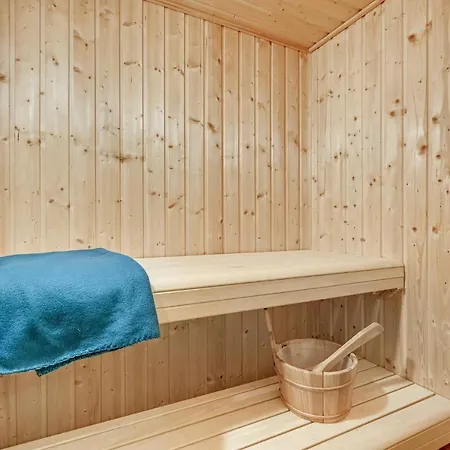 Gorgeous Apartment In Ebeltoft With Sauna 아파트 에벨토프트
